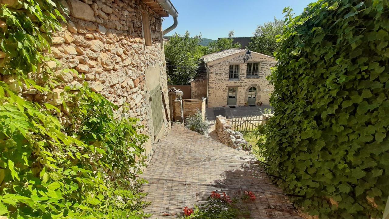 Sous le Château Rustrel Exterior foto